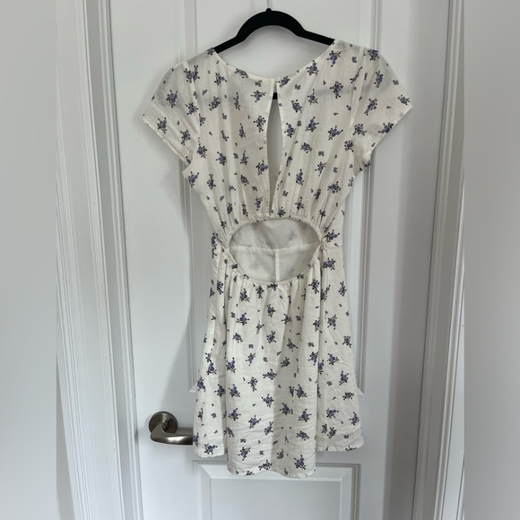 Square neck floral linen dress - Picture 3 of 6